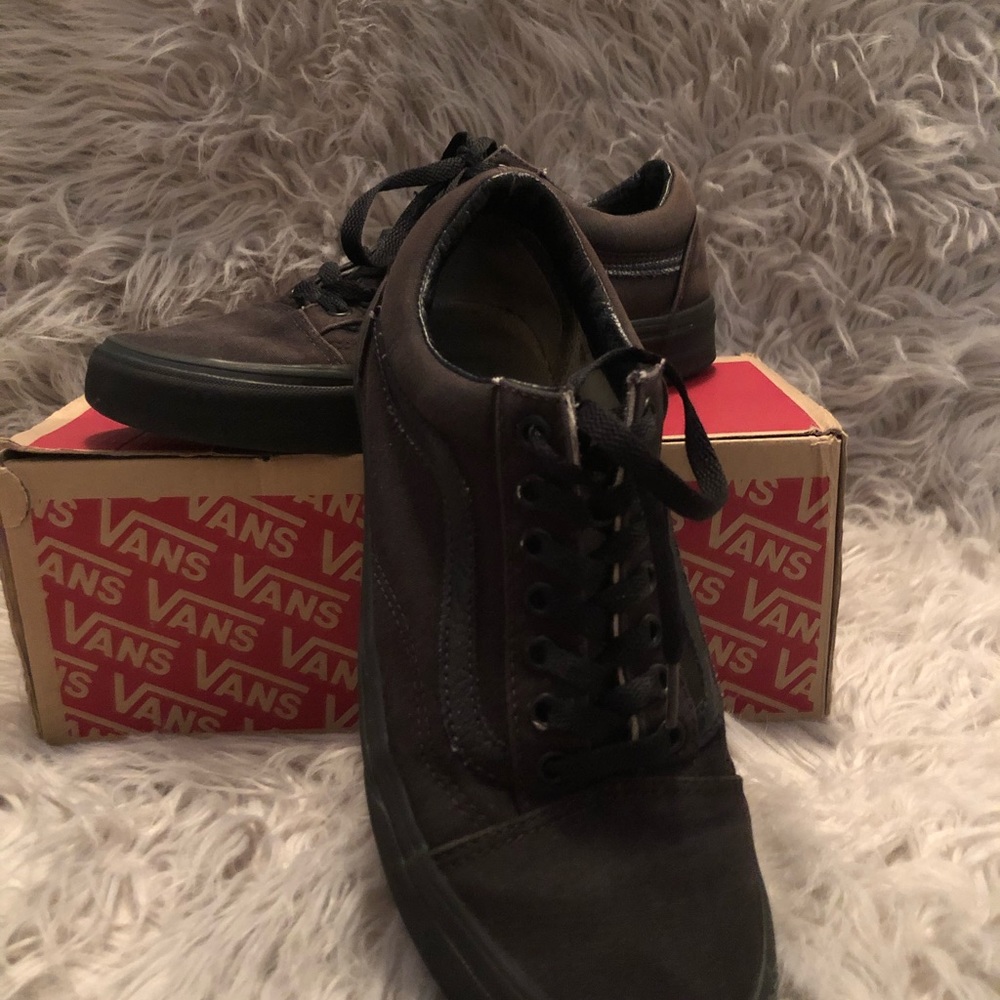 Black old Skool vans - Picture 2 of 5